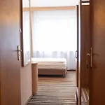 酒店 Riviera