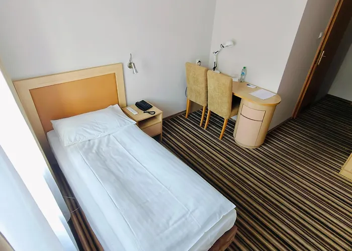 Riviera Szálloda 3*