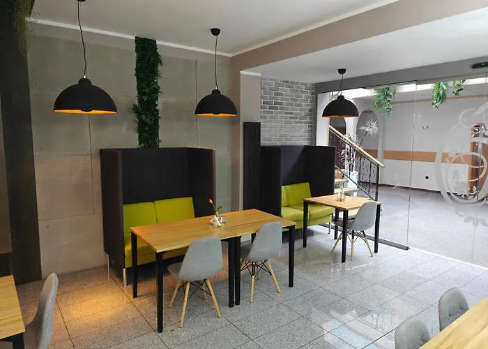 Riviera Szálloda 3*